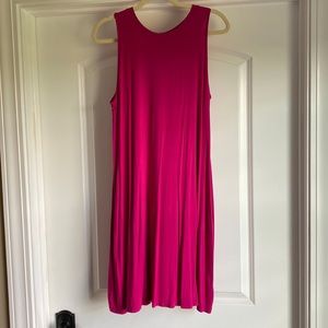 Pink sleeveless summer dress with pockets